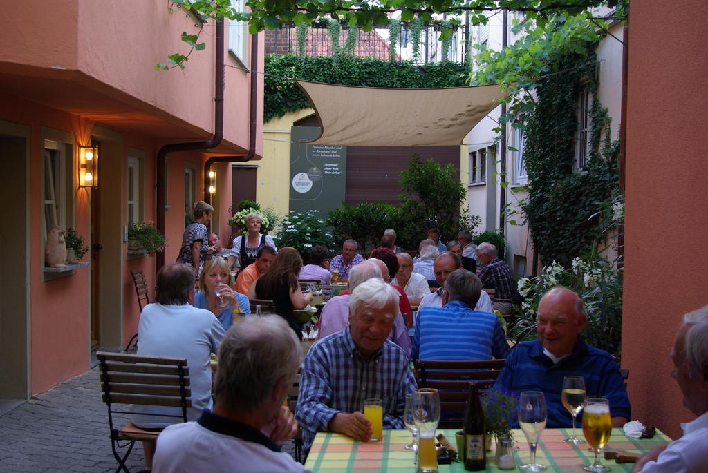 Gasthof Zum Weissen Lamm Sommerach Dış mekan fotoğraf