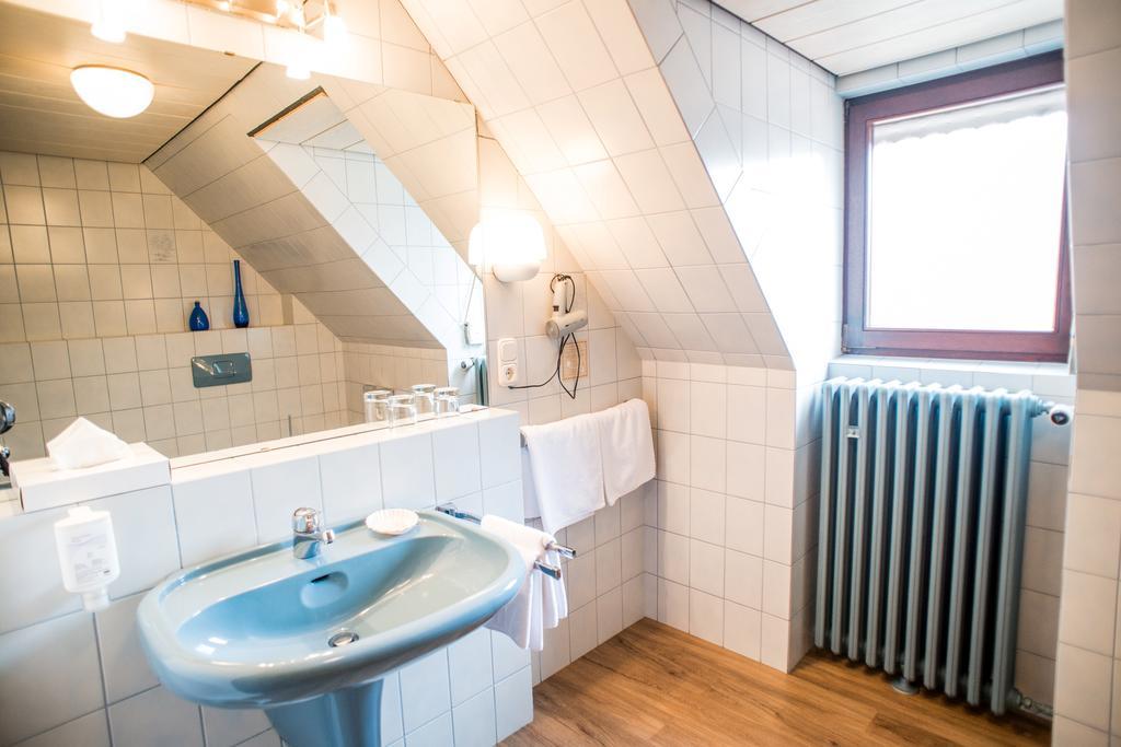 Gasthof Zum Weissen Lamm Sommerach Dış mekan fotoğraf